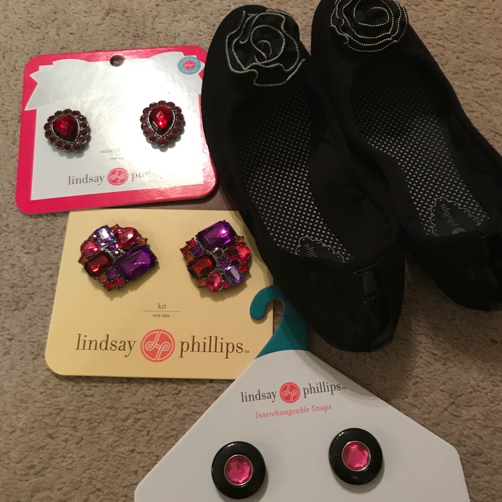 Lindsay Phillips black ballet flats